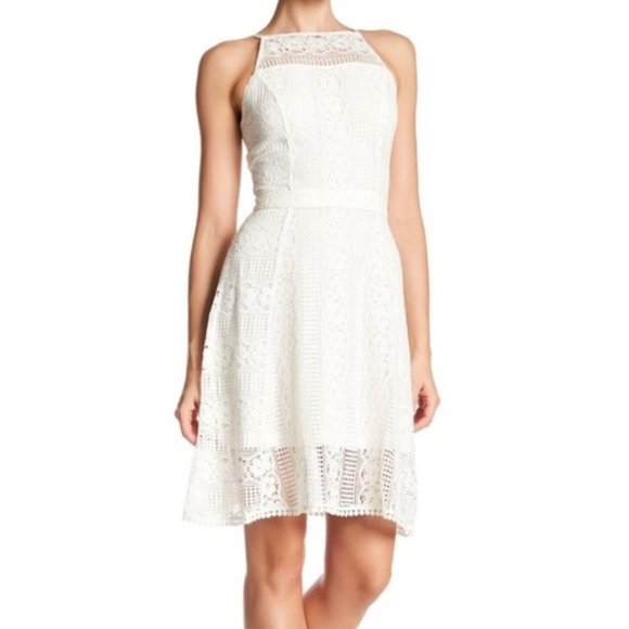 Cupcakes & Cashmere Layden White Floral Lace Dress - Picture 1 of 9